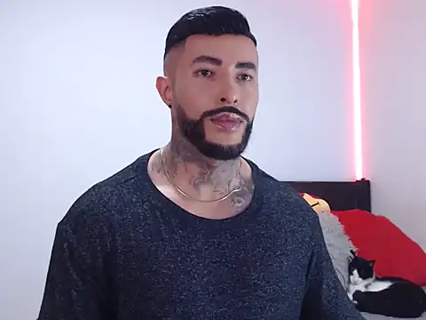 andrea de lucaa online show from 18, 11, 2025