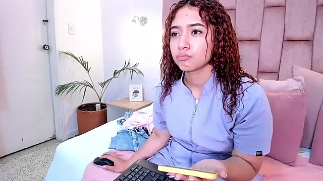 megannherrera online show from 28, 2, 2026