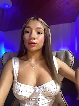 Snapshot of Isabella18_pink chatting on 12, 6, 2026 Isabella18 pink online show from 12, 6, 2026