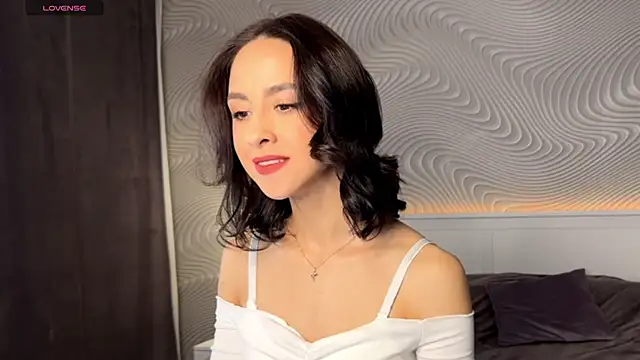 MiaSweetasHoney online show from 24, 4, 2026