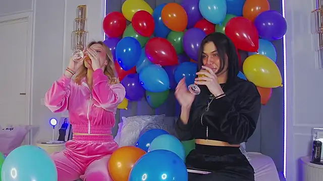 Snapshot of CaitlinSugar chatting on 22, 11, 2025 CaitlinSugar online show from 22, 11, 2025