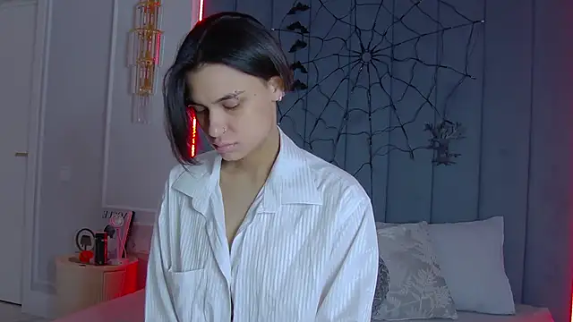 VioletAsh online show from 4, 11, 2025