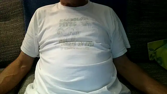 Snapshot of velikifant7 chatting on 14, 11, 2025 velikifant7 online show from 14, 11, 2025