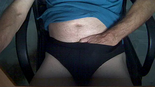 Snapshot of velikifant7 chatting on 17, 11, 2025 velikifant7 online show from 17, 11, 2025