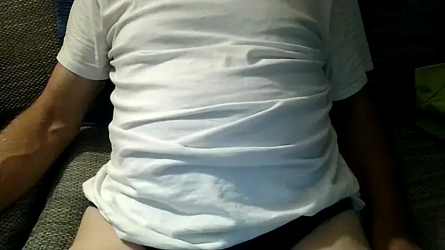 Snapshot of velikifant7 chatting on 23, 11, 2025 velikifant7 online show from 23, 11, 2025