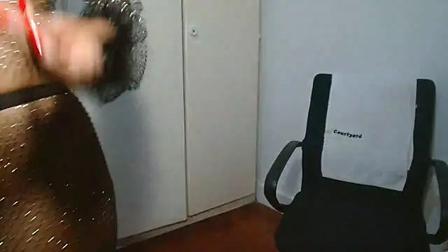 GorillaGripCunt77 online show from 8, 2, 2026