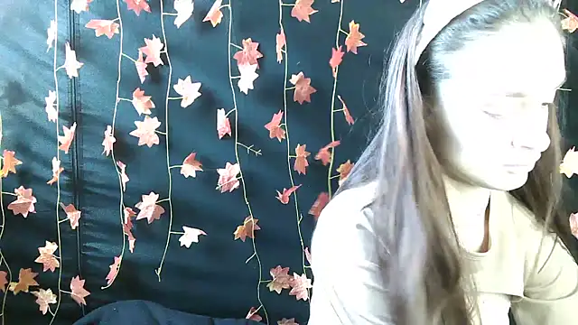   Leyla   online show from 19, 10, 2025