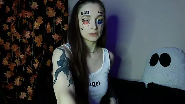   Leyla   online show from 29, 10, 2025