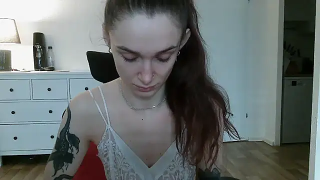   Leyla   online show from 27, 11, 2025