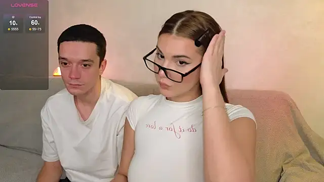 Snapshot of Kriss_Amelia chatting on 9, 9, 2025 Kriss Amelia online show from 9, 9, 2025