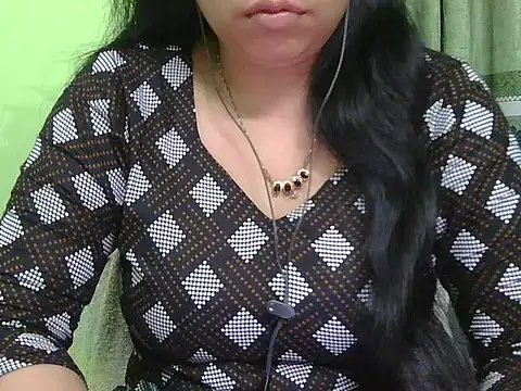 Snapshot of fairy_queen07 chatting on 15, 5, 2026 fairy queen07 online show from 15, 5, 2026