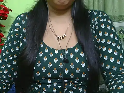 Snapshot of fairy_queen07 chatting on 2, 5, 2026 fairy queen07 online show from 2, 5, 2026
