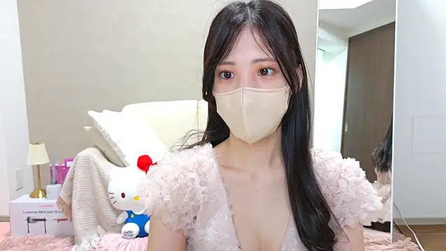 Snapshot of riri__nyan_o0 chatting on 5, 6, 2026 riri nyan o0 online show from 5, 6, 2026