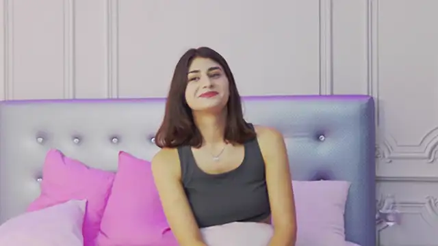 EllaGlow online show from 22, 9, 2025