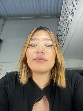 Snapshot of Candy_Velvet chatting on 8, 11, 2025 Candy Velvet online show from 8, 11, 2025