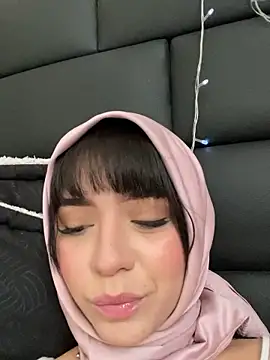 AriaBlush 18 online show from 13, 10, 2025