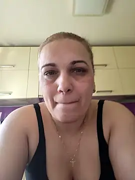 PalomaDesireee online show from 15, 4, 2026