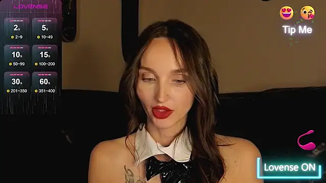 Snapshot of xSweetMissx chatting on 12, 9, 2025 xSweetMissx online show from 12, 9, 2025