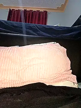 Snapshot of ewatyu chatting on 25, 11, 2025 ewatyu online show from 25, 11, 2025