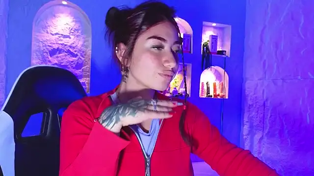 Sophia tf online show from 21, 3, 2026