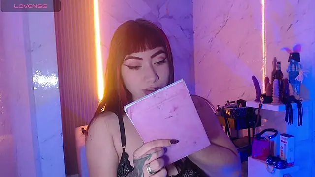 Snapshot of Sophia_tf chatting on 2, 6, 2026 Sophia tf online show from 2, 6, 2026