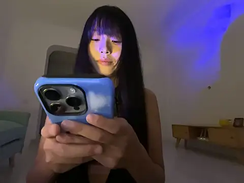 Snapshot of 77momomo chatting on 8, 10, 2025 77momomo online show from 8, 10, 2025