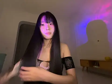 Snapshot of 77momomo chatting on 13, 10, 2025 77momomo online show from 13, 10, 2025