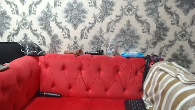 SweetPortableAmber online show from 3, 5, 2026