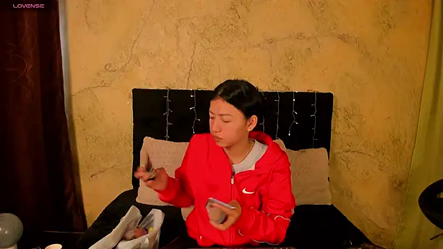 Snapshot of Tiffany_Nm chatting on 3, 5, 2026 Tiffany Nm online show from 3, 5, 2026