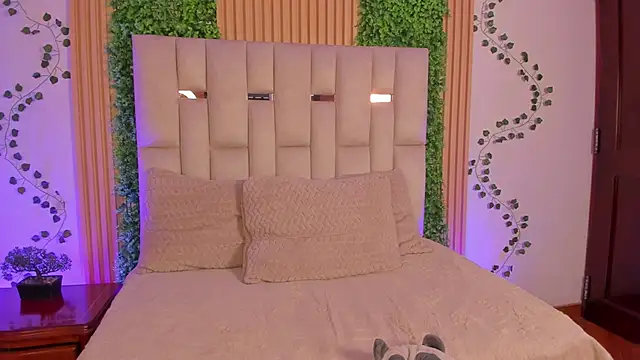 Tiffany Nm online show from 18, 1, 2026