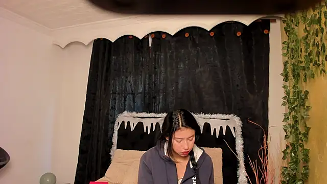 Tiffany Nm online show from 15, 12, 2025