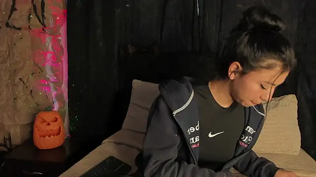 Tiffany Nm online show from 21, 10, 2025