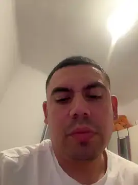 davidxxx099 online show from 15, 4, 2026