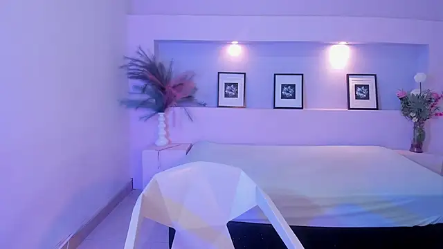 MiaLux5 online show from 30, 9, 2025