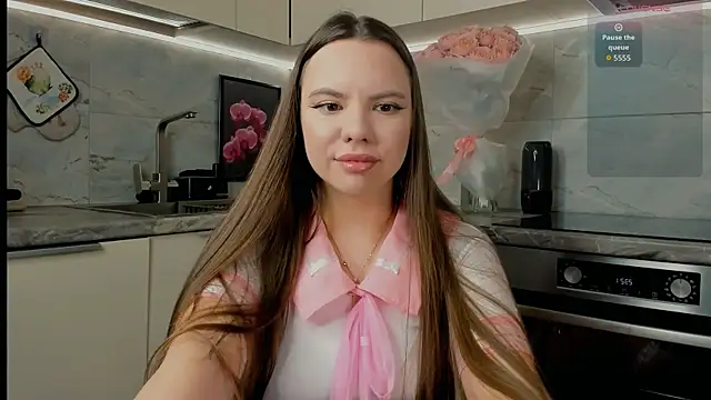 Chloe loo online show from 14, 1, 2026