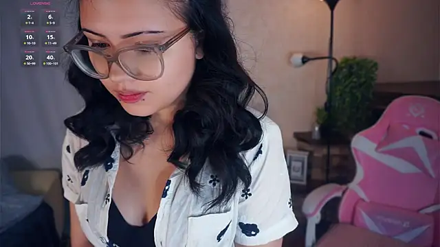 VerniceEngelking online show from 24, 10, 2025