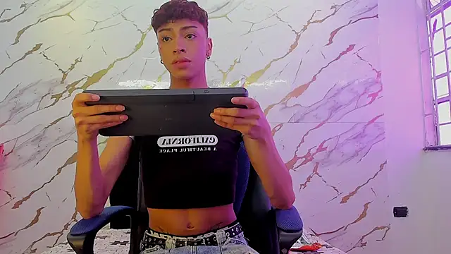 owen sexy25 online show from 22, 9, 2025