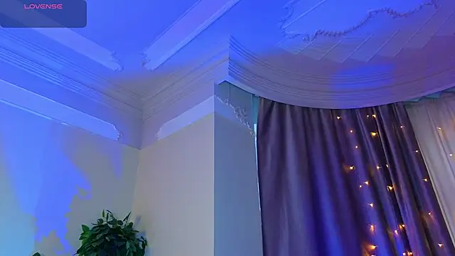 Lucy louras online show from 6, 3, 2026