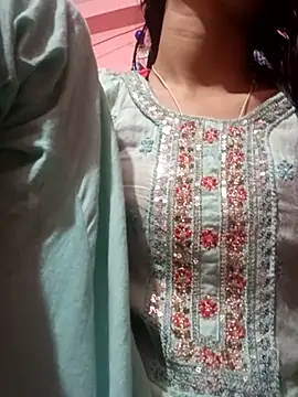 maya-Couple19 online show from 15, 4, 2026