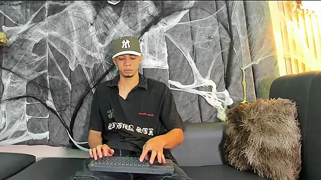 DustinandJordan online show from 30, 10, 2025