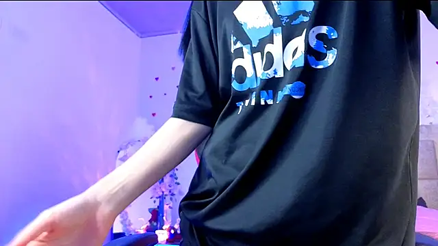 Isla rosee18 online show from 22, 4, 2026