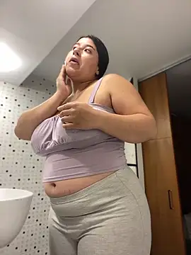 Snapshot of Tokio_Sakura chatting on 2, 12, 2025 Tokio Sakura online show from 2, 12, 2025