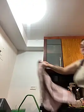 Snapshot of Tokio_Sakura chatting on 13, 9, 2025 Tokio Sakura online show from 13, 9, 2025