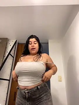 Snapshot of Tokio_Sakura chatting on 23, 10, 2025 Tokio Sakura online show from 23, 10, 2025