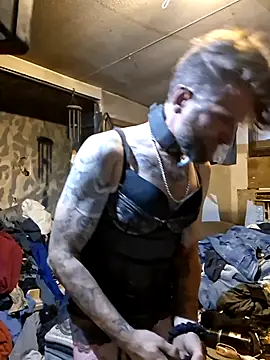 bearded cross online show from 16, 5, 2026
