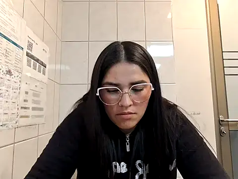 Snapshot of Denisutra777 chatting on 12, 5, 2026 Denisutra777 online show from 12, 5, 2026