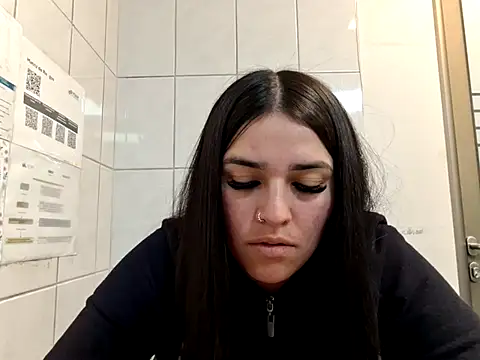 Snapshot of Denisutra777 chatting on 13, 6, 2026 Denisutra777 online show from 13, 6, 2026