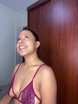 Snapshot of Kendra_C chatting on 1, 4, 2026 Kendra C online show from 1, 4, 2026