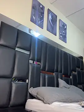 Kendra C online show from 3, 11, 2025