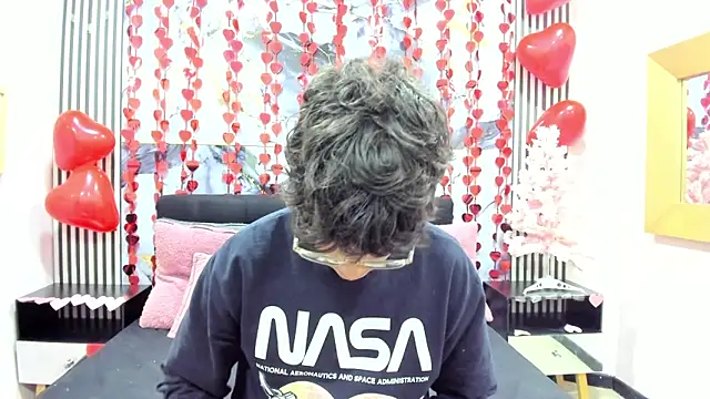 Desire Ecstasy online show from 15, 2, 2026